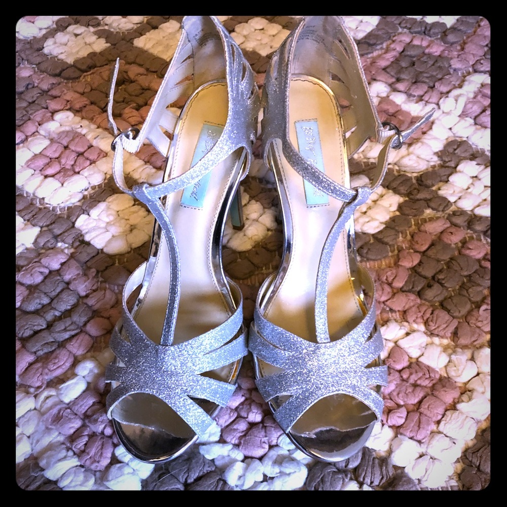Betsy Johnson Silver Glitter T-Strap Heel